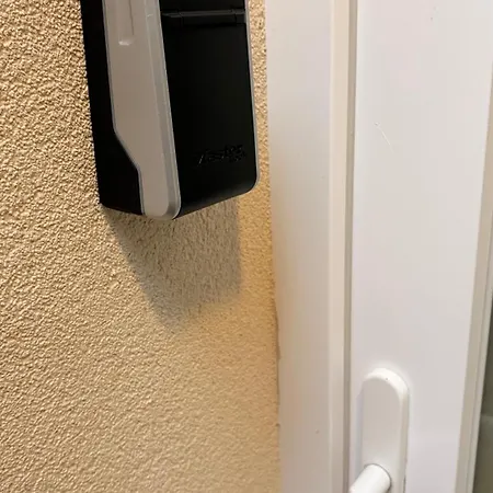 Cocon Urbain , Bel Entièrement équipé, Entrée Privée, Parking *