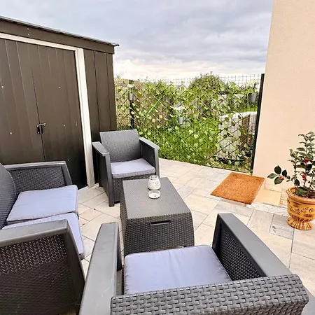 Cocon Urbain , Bel Entierement Equipe, Entree Privee, Parking *